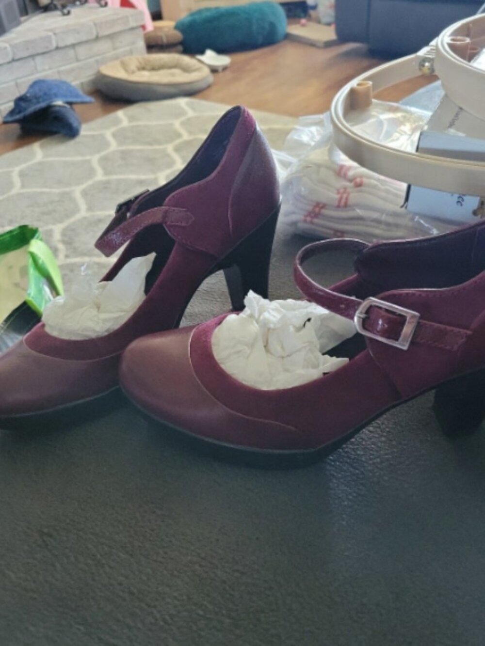 Womens size 6 heels